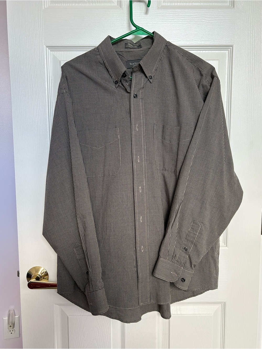 Van Heusen Men’s Gray Microcheck Button-Down Dress Shirt